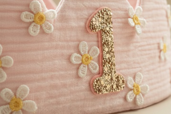 Birthday Crown – Pink Daisy